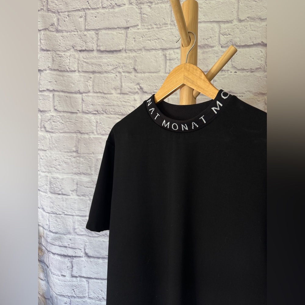 MONAT oversized black tee